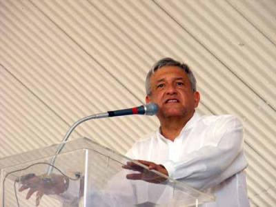 El Lic. Andrés Manuel López Obrador Presidente Legítimo de México ayer estuvo de gira por Guanajuato y Queretaro
